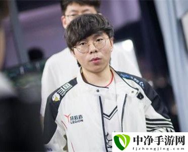 2020LPL春季赛的决赛中Lvmao使用哪个辅助角色扭转乾坤题目答案 战斗风格与流派探索
