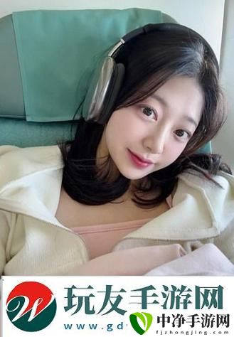 瞒着老公加班的HR中字